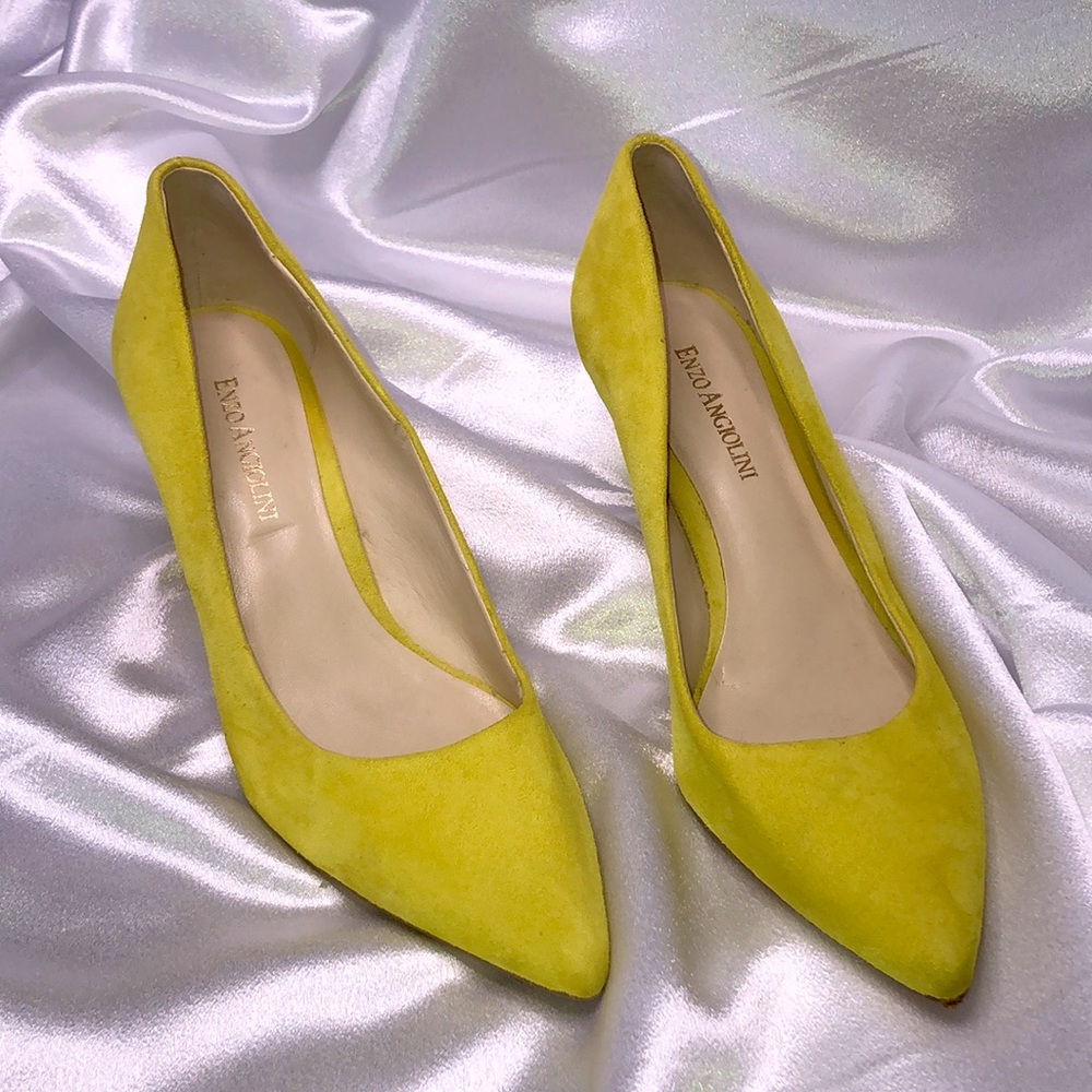 Yellow Enzo Angiolini suede heels